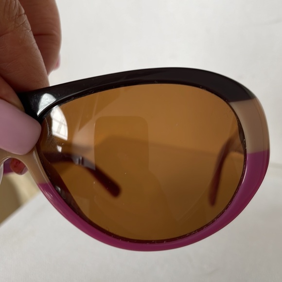 Authentic Prada Sunglasses. - Picture 9 of 12